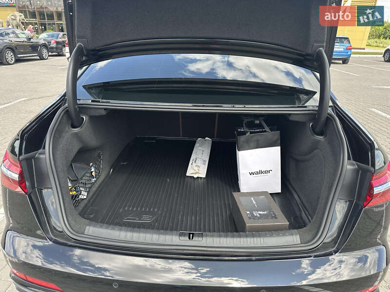 Седан Audi A6 2020 в Львові