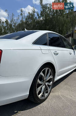 Седан Audi A6 2013 в 