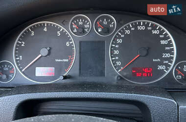 Седан Audi A6 2003 в 