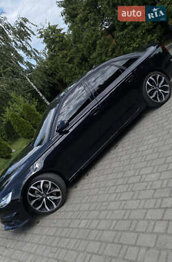 Седан Audi A6 2012 в 