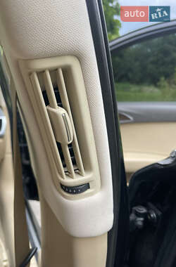Седан Audi A6 2012 в 