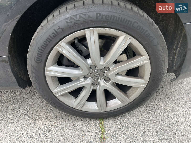 Седан Audi A6 2012 в Киеве