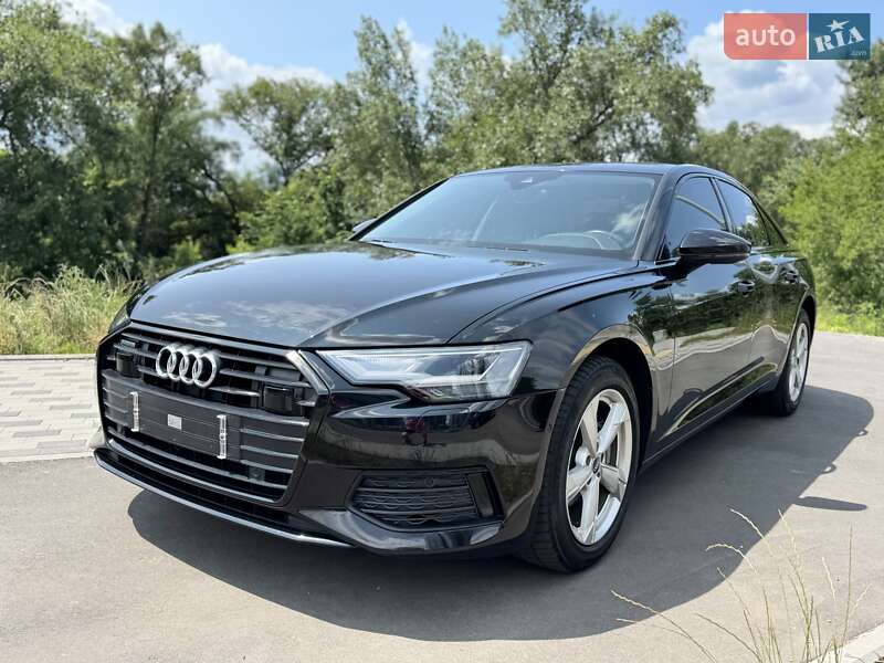 Седан Audi A6 2020 в 