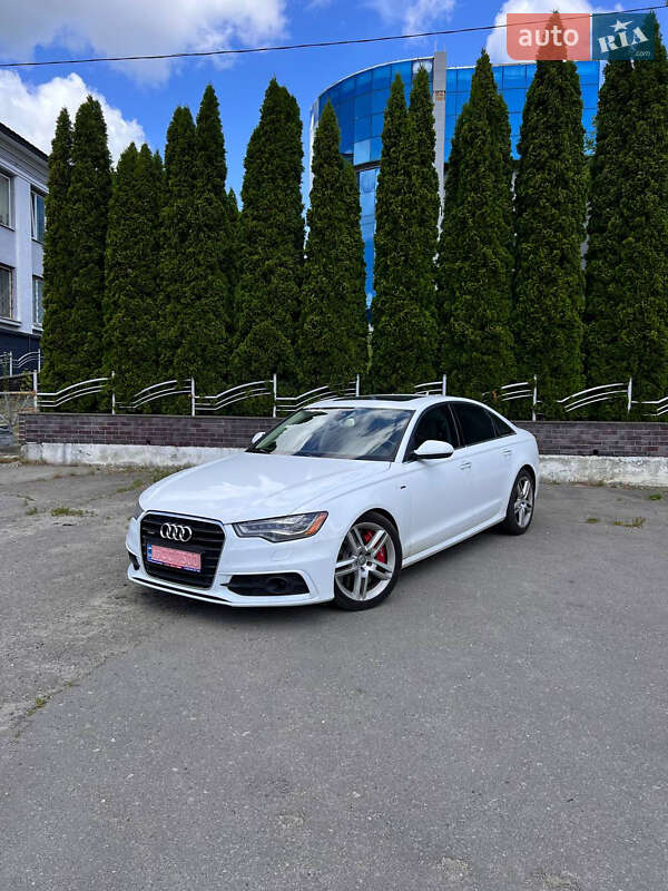 Седан Audi A6 2015 в 