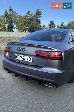 Седан Audi A6 2015 в 
