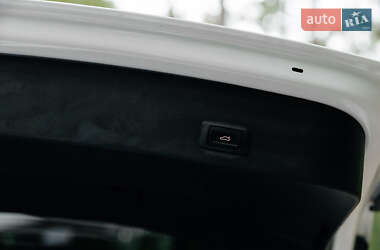 Универсал Audi A6 2013 в 