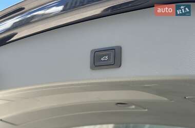 Универсал Audi A6 2013 в 