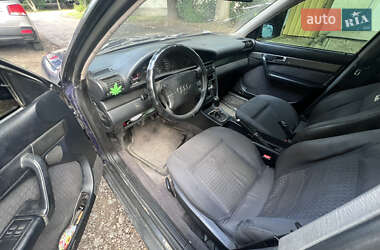 Седан Audi A6 1996 в 