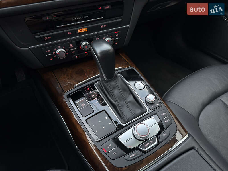 Седан Audi A6 2015 в Киеве