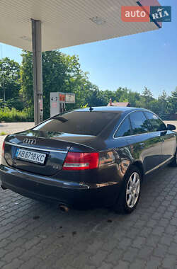 Седан Audi A6 2004 в 