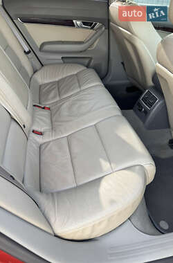 Седан Audi A6 2004 в 