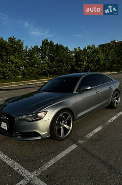 Седан Audi A6 2013 в 