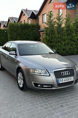 Седан Audi A6 2004 в 