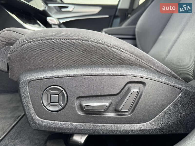 Универсал Audi A6 2019 в Киеве