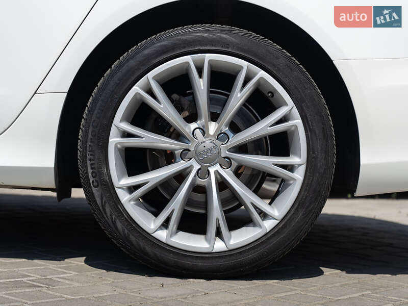 Седан Audi A6 2013 в Одессе