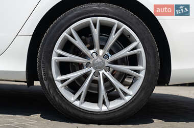 Седан Audi A6 2013 в 