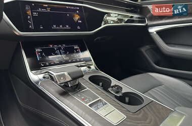 Седан Audi A6 2022 в 