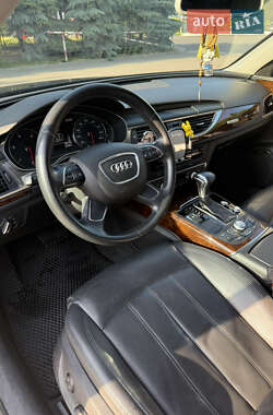Седан Audi A6 2013 в 
