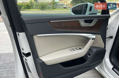 Седан Audi A6 2021 в 
