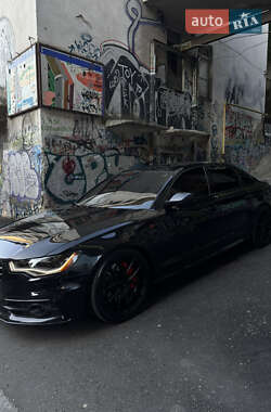 Седан Audi A6 2013 в 