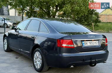 Седан Audi A6 2004 в 