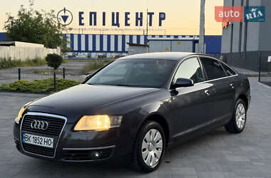 Седан Audi A6 2004 в 