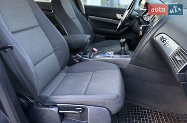 Седан Audi A6 2004 в 
