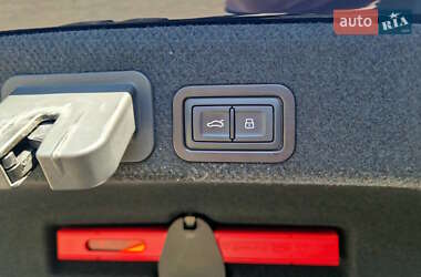 Седан Audi A6 2016 в 