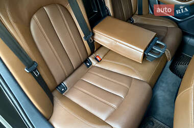 Седан Audi A6 2013 в 