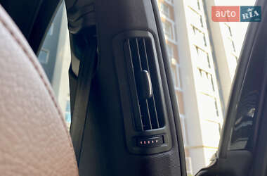 Седан Audi A6 2013 в 