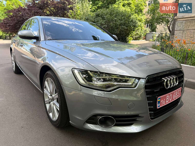 Седан Audi A6 2014 в 