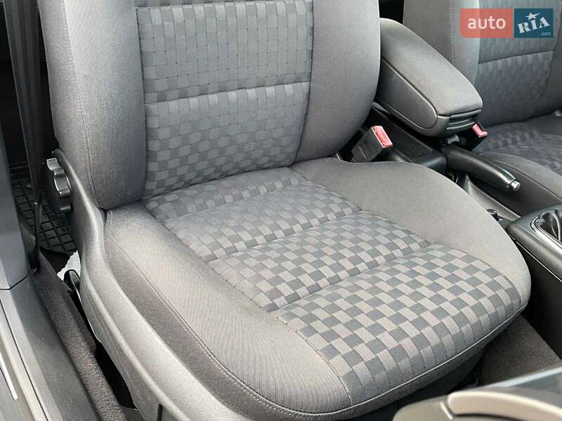 Седан Audi A6 2003 в Каменском фото 33 Седан Audi A6 2003 в Каменском