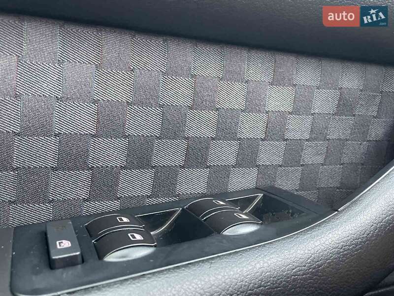 Седан Audi A6 2003 в Каменском фото 42 Седан Audi A6 2003 в Каменском