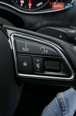 Седан Audi A6 2015 в 