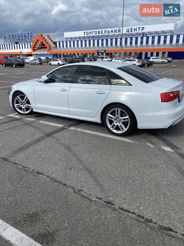 Седан Audi A6 2014 в Киеве