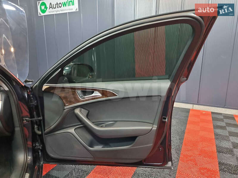 Седан Audi A6 2013 в Коростене