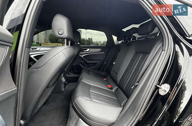 Седан Audi A6 2022 в 