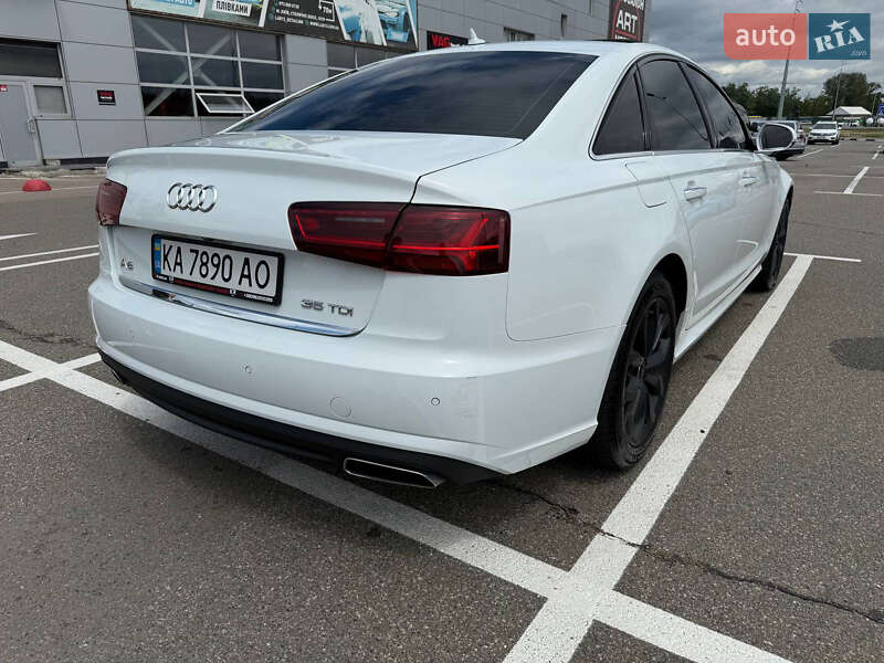 Седан Audi A6 2015 в Киеве