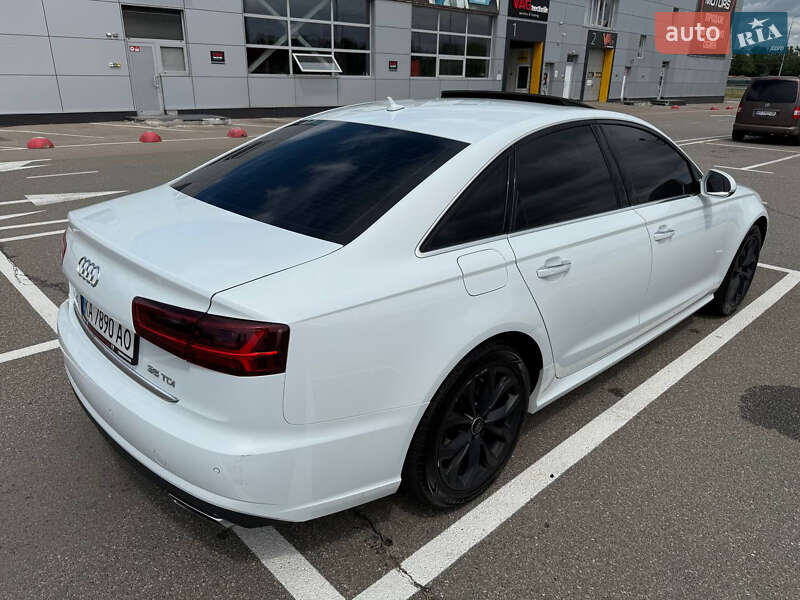 Седан Audi A6 2015 в Киеве