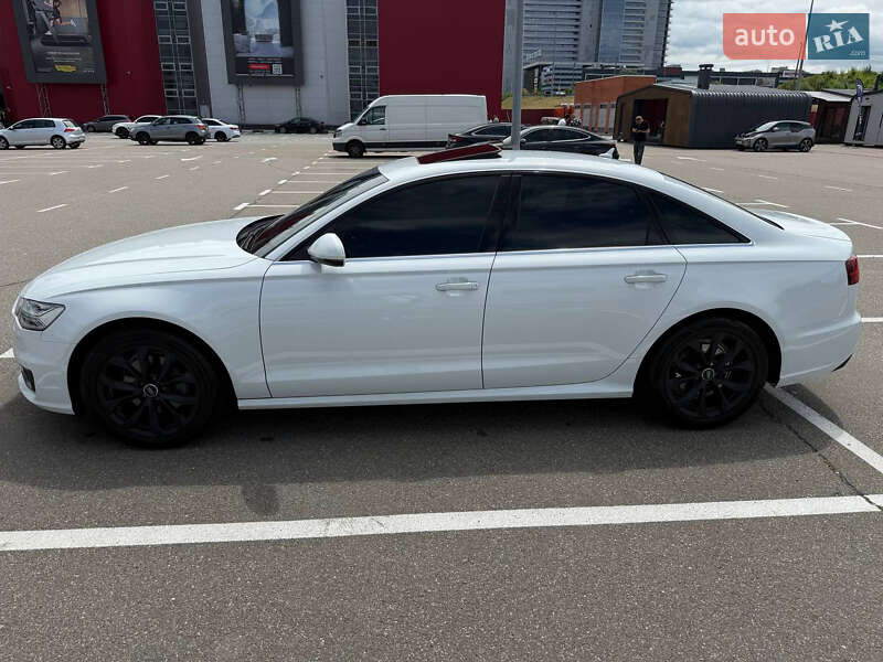 Седан Audi A6 2015 в Киеве