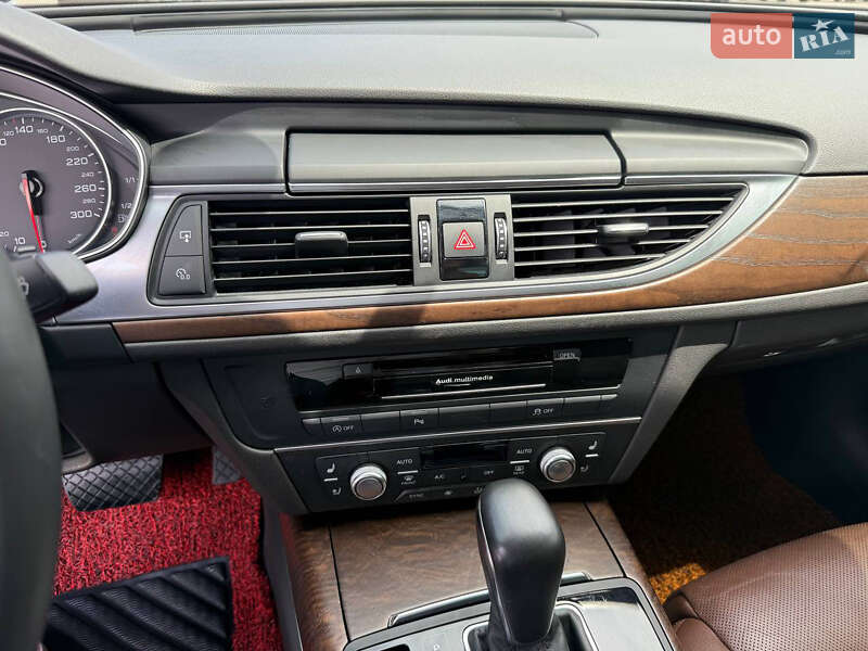 Седан Audi A6 2015 в Киеве