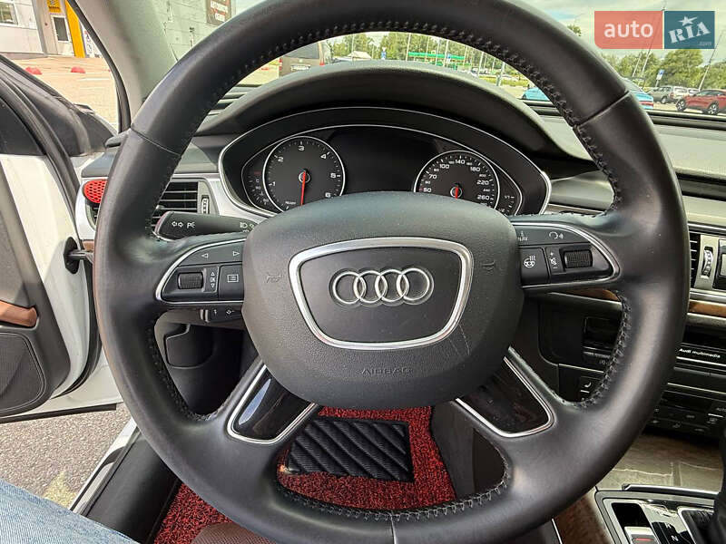 Седан Audi A6 2015 в Киеве