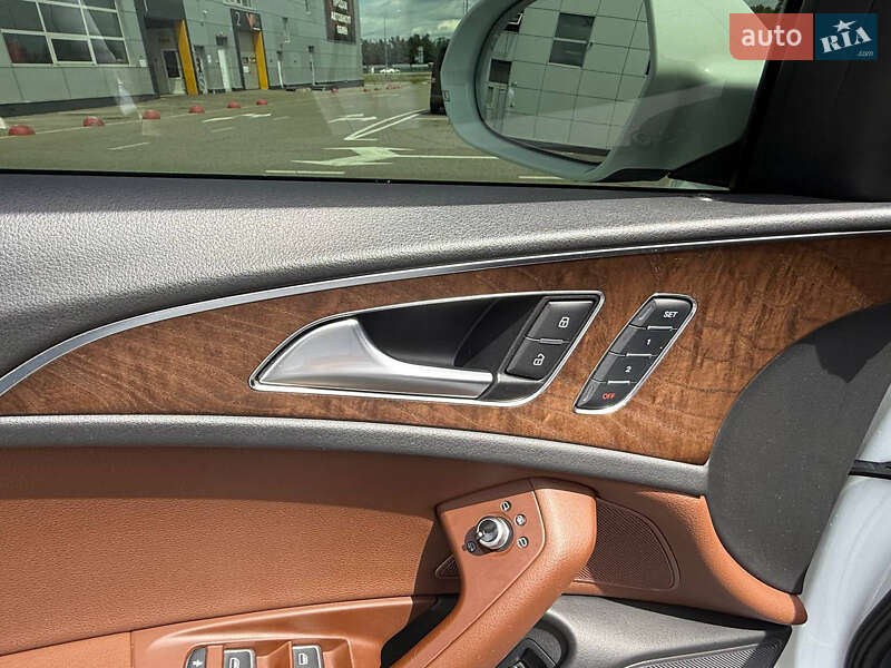 Седан Audi A6 2015 в Киеве