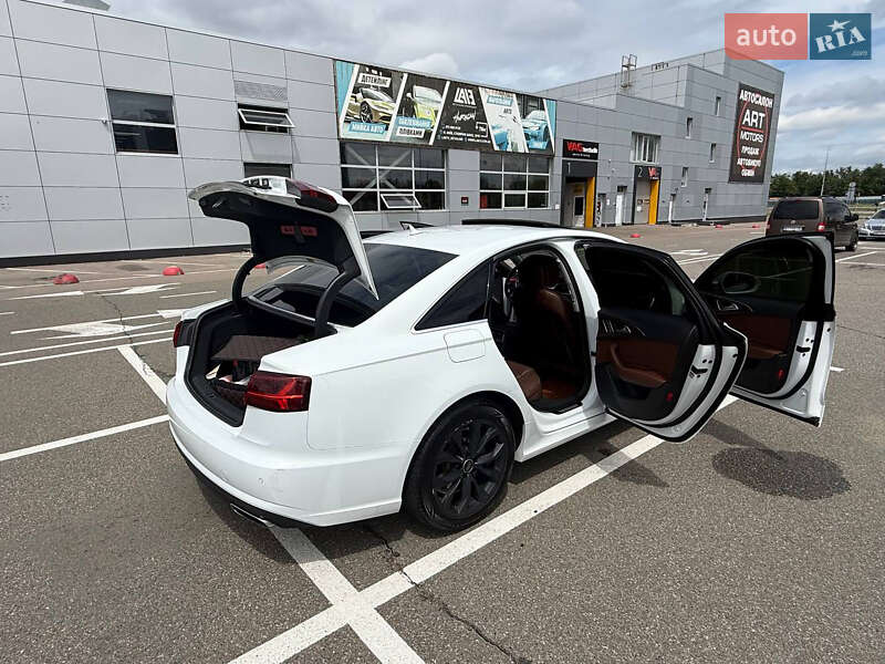 Седан Audi A6 2015 в Киеве
