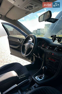 Универсал Audi A6 2003 в 