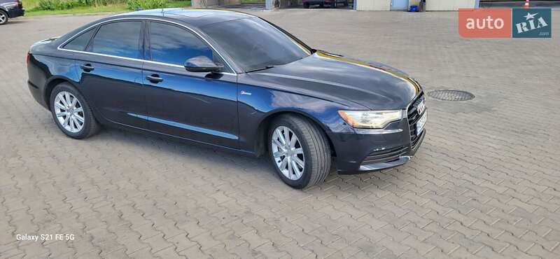 Седан Audi A6 2013 в Луцке