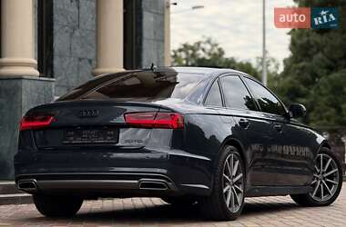 Седан Audi A6 2015 в 