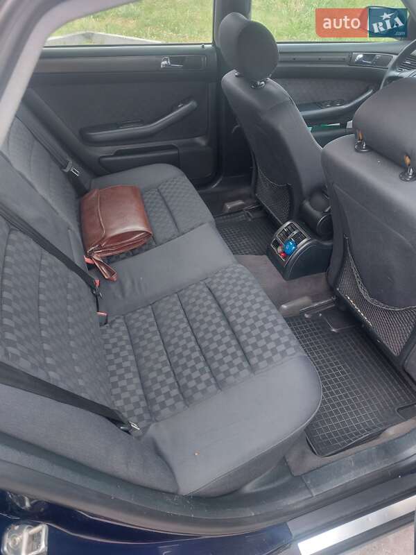 Седан Audi A6 2000 в Калуші
