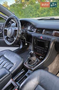 Универсал Audi A6 2000 в 