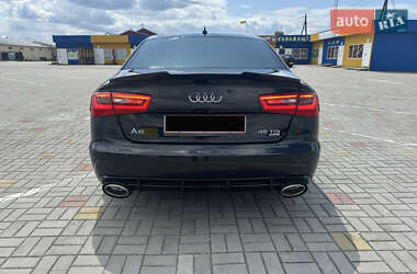 Седан Audi A6 2015 в 